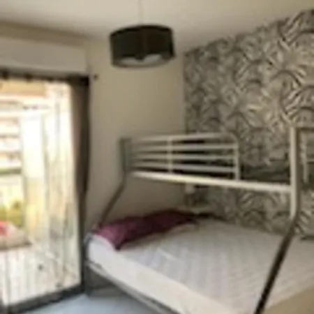 Apartman Antibes Les Pins In A Very Nice And Modern Residence Antibes
