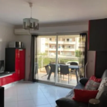 Apartman Antibes Les Pins In A Very Nice And Modern Residence
